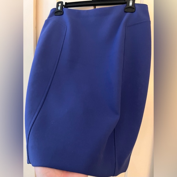 Halogen Women's Lined Pencil Skirt with Back Slit | Sz. 8P in Bright Blue - Picture 6 of 10
